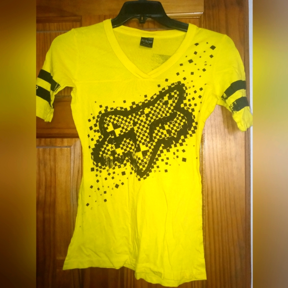 Women's size M fox shirt
